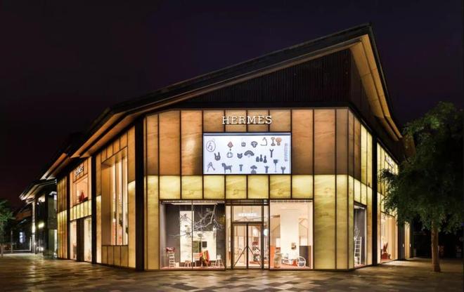 一枚创可贴。1250元(图2)