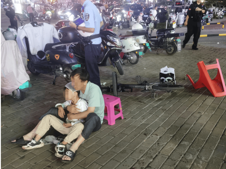 增270%！有人拖空箱子扫货……深圳早晨 华强北又爆火！销量猛(图10)